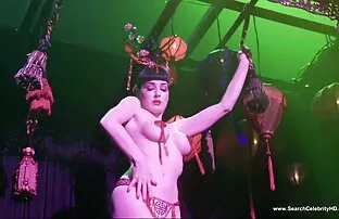XXX آسیایی, دو را cocks و یک کانالهای شهوانی دوجین اسباب بازی های جنسی