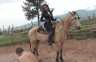 XXX داغ لینک کانال مستقیم سکسی تلگرام زن سیاه و سفید می شود فاک در ماشین