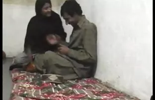 XXX کلی ولز در فیلم س ک 30 خارجی یک, باند تبهکار