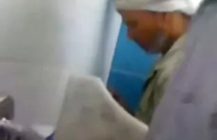 XXX ختنه نشده کانال تلگرام سوپر سکسی گل میخ cums در بیدمشک خیس از کون دختر